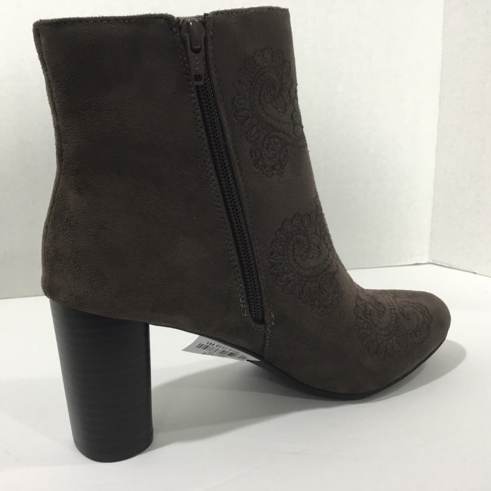 Andrew Geller Brown Paisley Ankle Boots Size 9 - Picture 4 of 8